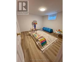 85 Floral Parkway, Toronto, ON M6L2C3 Photo 18