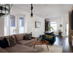 Living room - 12 Strickland Avenue, Toronto, ON M6K2H8 Photo 10