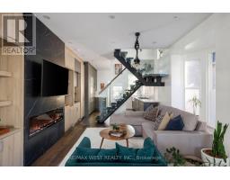 12 Strickland Avenue, Toronto, ON M6K2H8 Photo 13