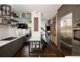 12 Strickland Avenue, Toronto, ON M6K2H8 Photo 17