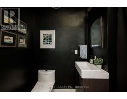 12 Strickland Avenue, Toronto, ON M6K2H8 Photo 18