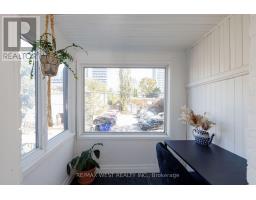 12 Strickland Avenue, Toronto, ON M6K2H8 Photo 31
