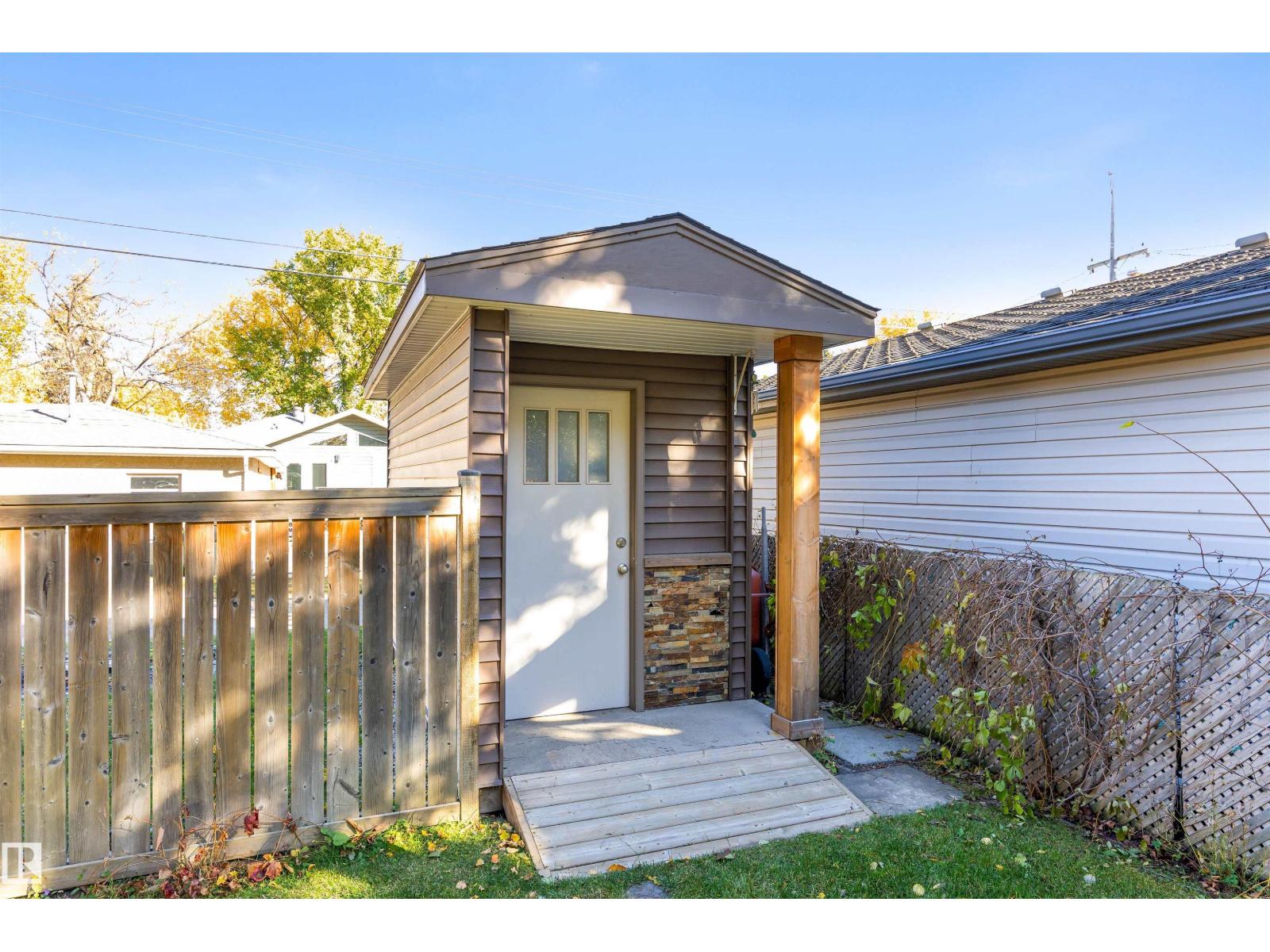 11643 137 ST NW, photo 51 of 58