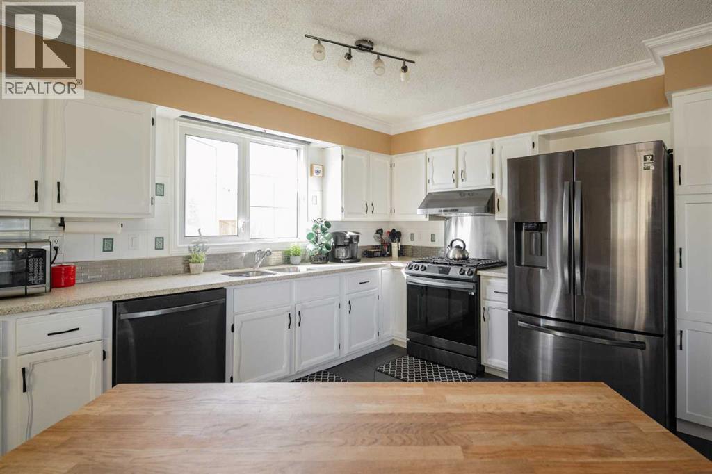 133 Whiteoak Garden, photo 9 of 48