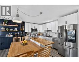 Living room - 170 Scarboro Road, Kelowna, BC V1X1M2 Photo 8