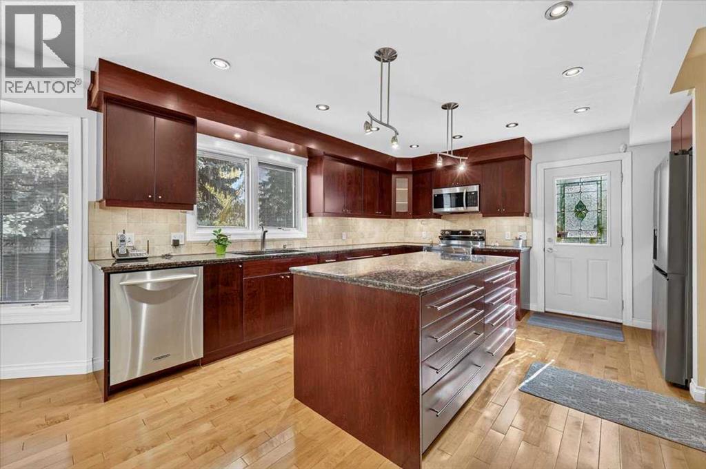 316 Parkland Way SE, Calgary — photo 11
