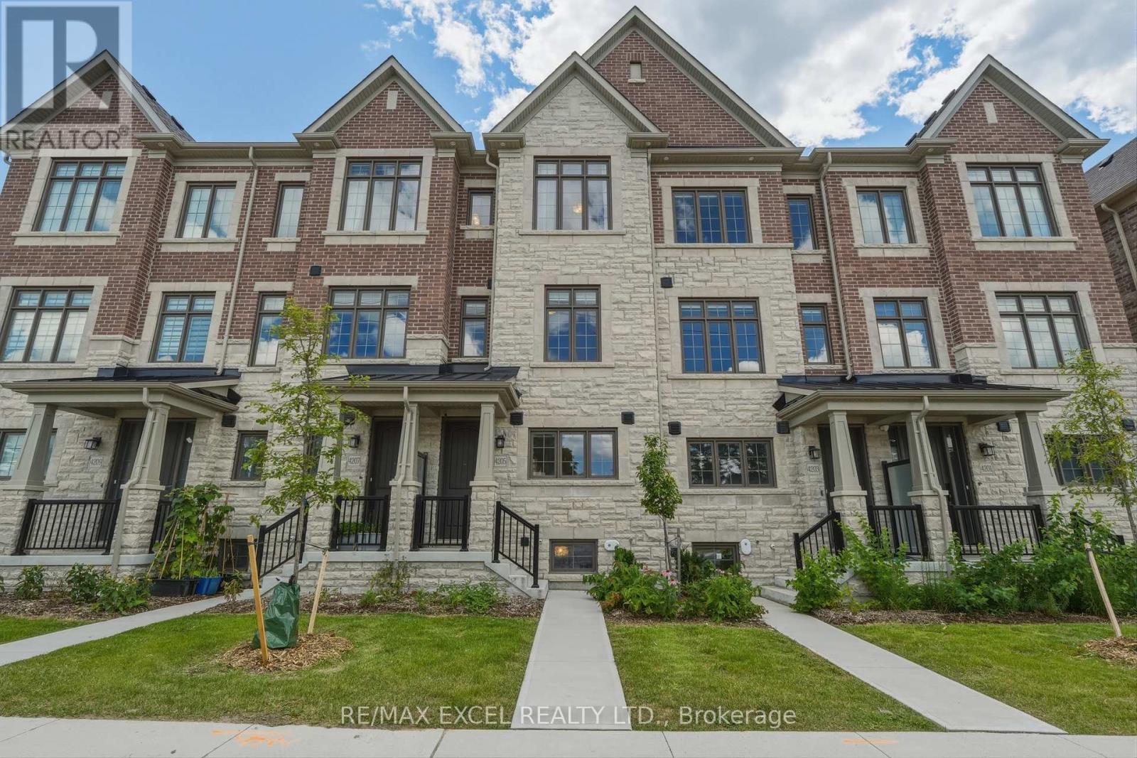 4205 Major Mackenzie Drive East, Markham, ON photo 1