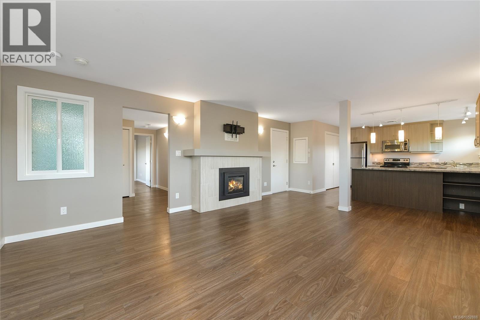 7043 Bickstan Place, Central Saanich