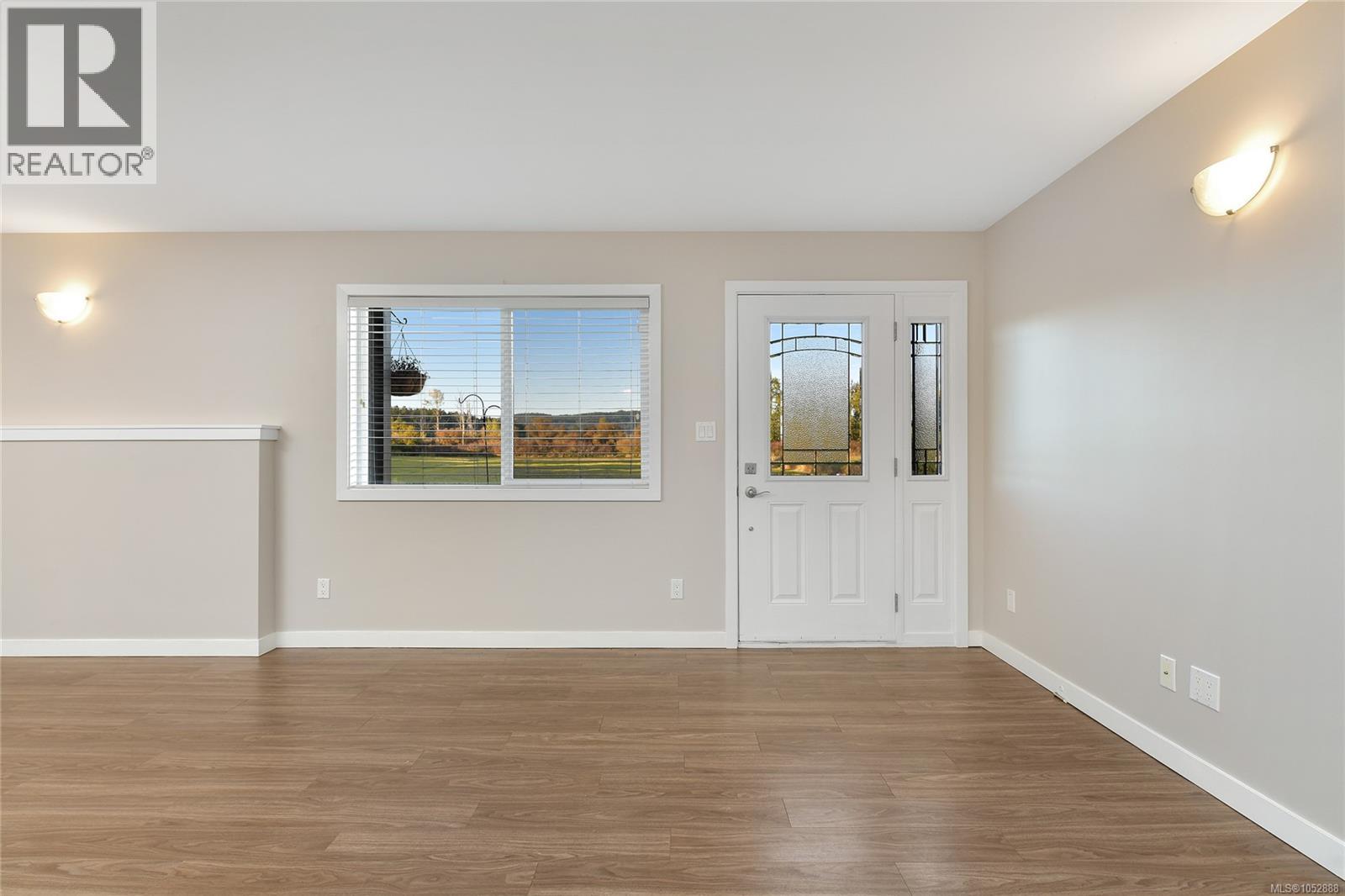  7043 Bickstan Place, Central Saanich