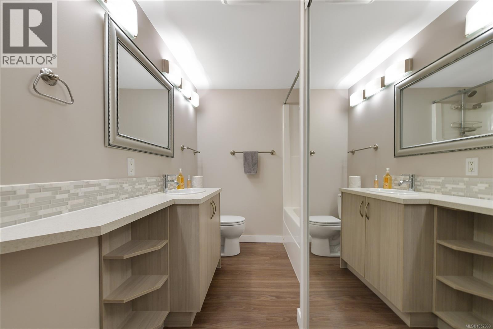  7043 Bickstan Place, Central Saanich