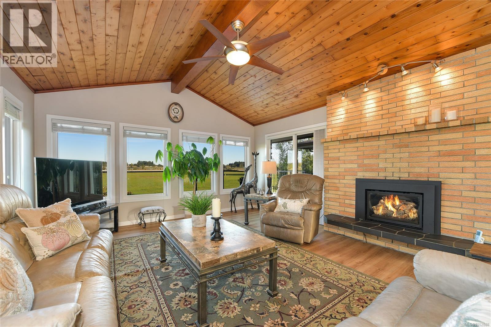  7043 Bickstan Place, Central Saanich