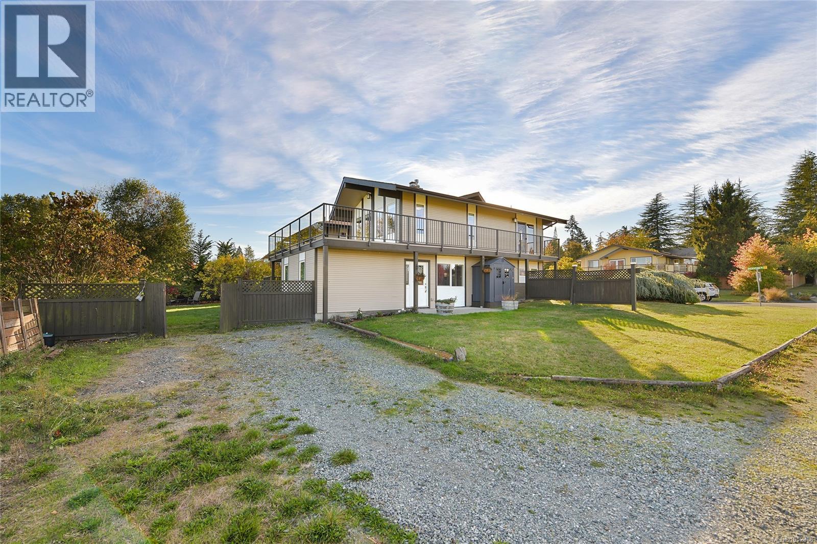  7043 Bickstan Place, Central Saanich