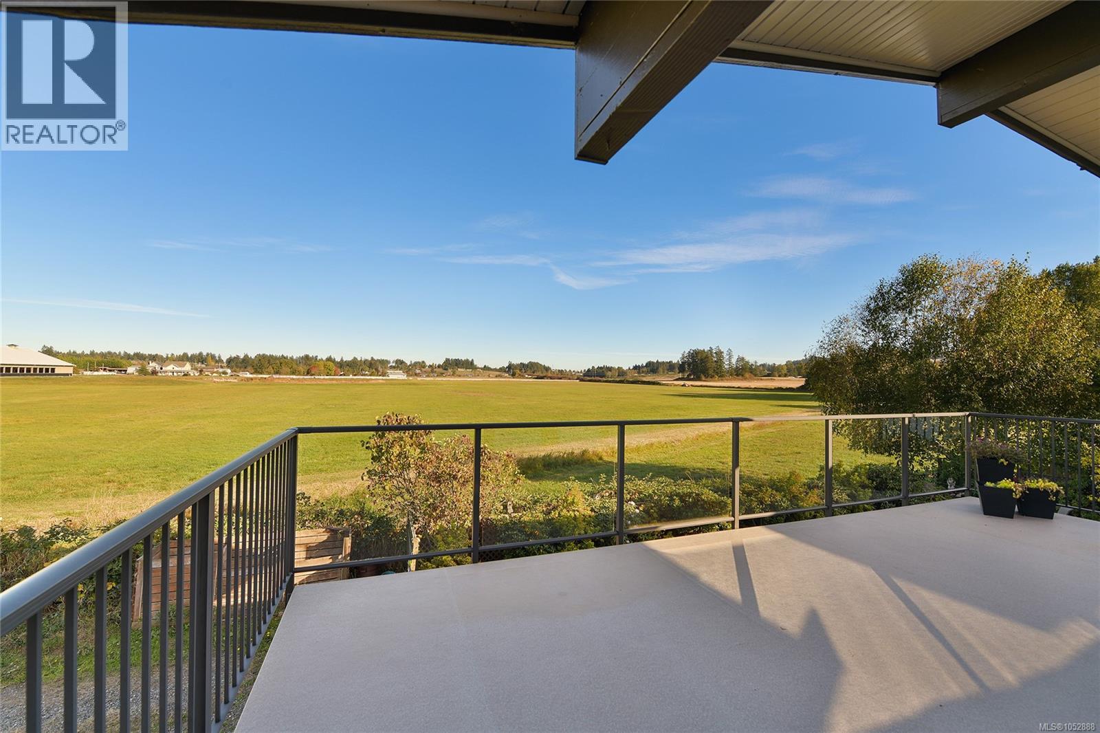  7043 Bickstan Place, Central Saanich