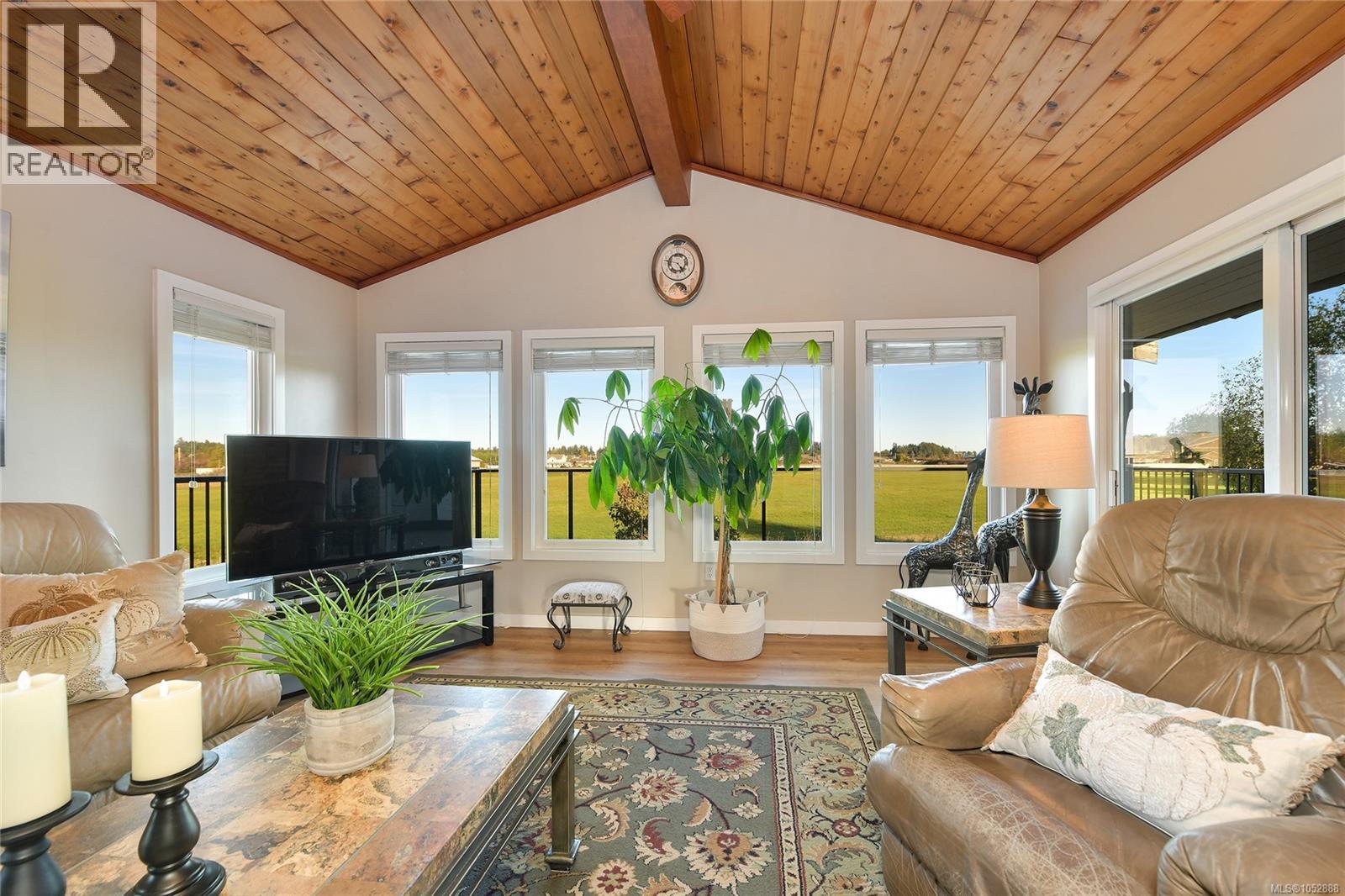  7043 Bickstan Place, Central Saanich
