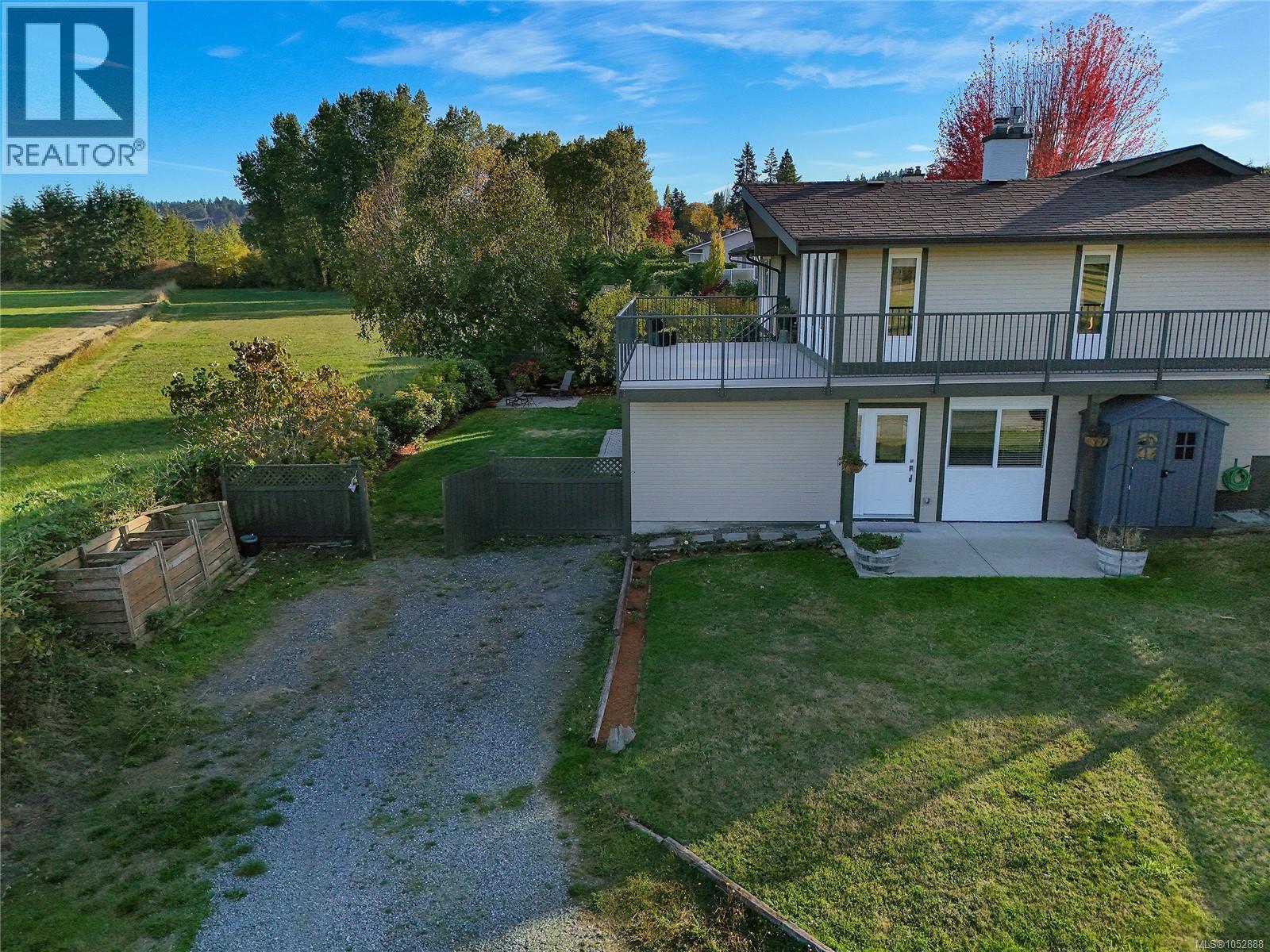  7043 Bickstan Place, Central Saanich