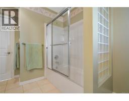 7043 Bickstan Pl, Central Saanich, BC V8M1G8 Photo 29