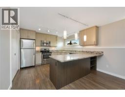 7043 Bickstan Pl, Central Saanich, BC V8M1G8 Photo 36