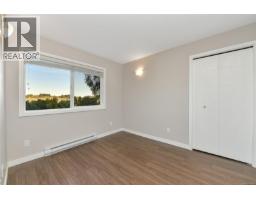 7043 Bickstan Pl, Central Saanich, BC V8M1G8 Photo 40