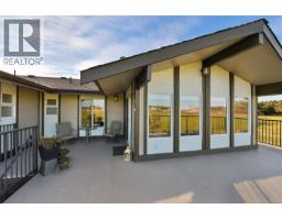 7043 Bickstan Pl, Central Saanich, BC V8M1G8 Photo 60