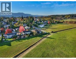 7043 Bickstan Pl, Central Saanich, BC V8M1G8 Photo 68