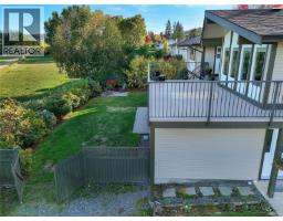 7043 Bickstan Pl, Central Saanich, BC V8M1G8 Photo 72