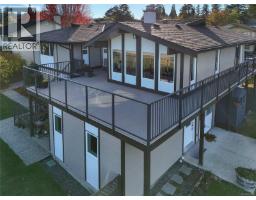 7043 Bickstan Pl, Central Saanich, BC V8M1G8 Photo 73