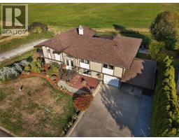 7043 Bickstan Pl, Central Saanich, BC V8M1G8 Photo 80