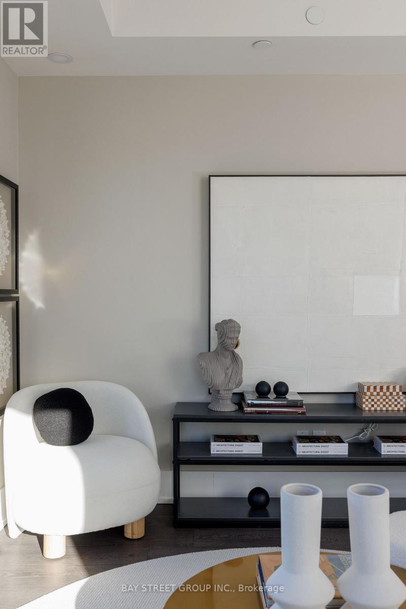 #405 80 VANAULEY STREET - 20