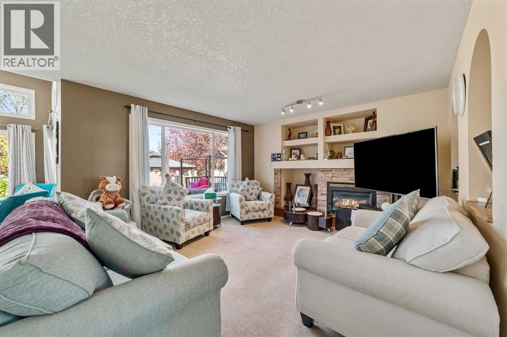 27 Fairmont Garden Road S, photo 7 of 40
