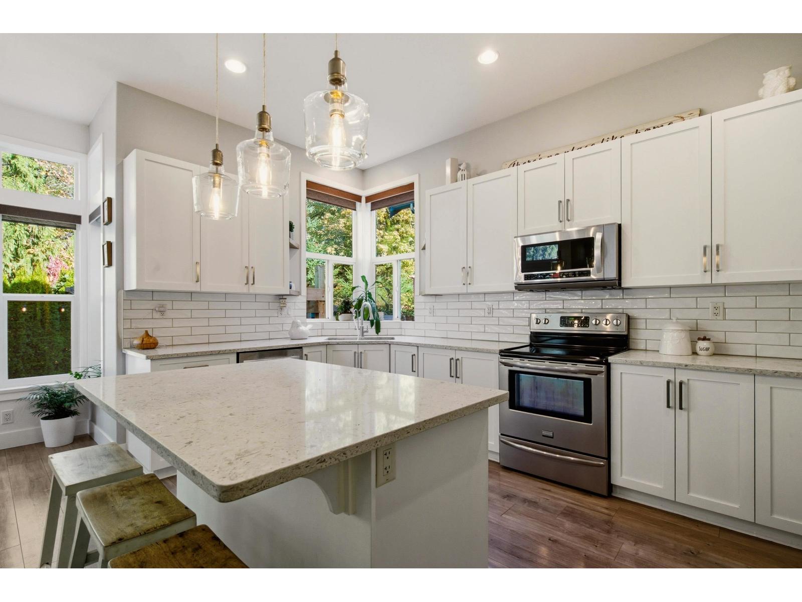 16329 61A AVENUE, Surrey - Image 1