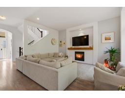16329 61a Avenue, Surrey, BC V3S3W2 Photo 8