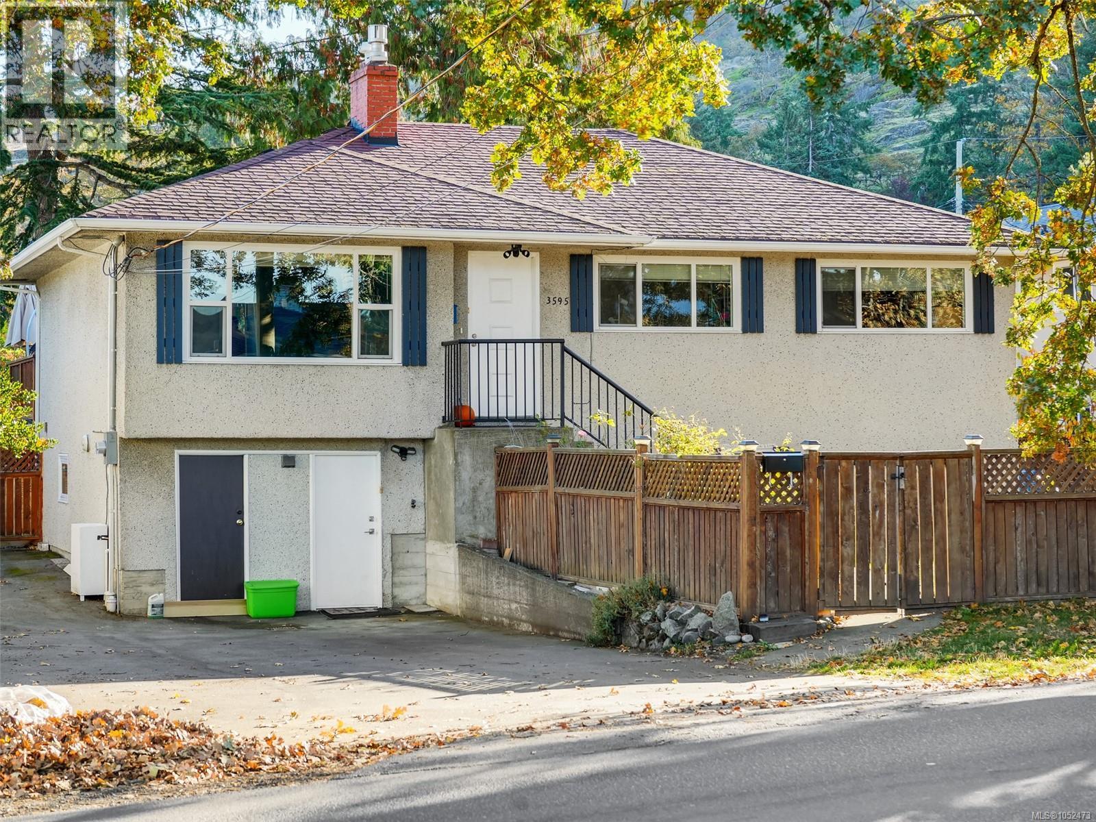 3595 Richmond Rd, Saanich