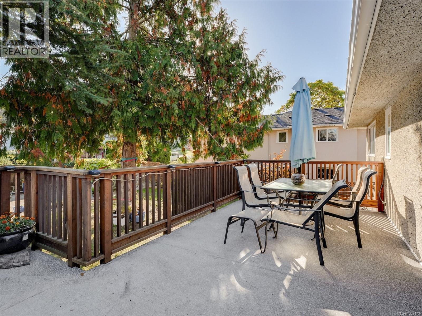  3595 Richmond Road, Saanich