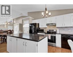 59 Scotia Landing Nw, Calgary, AB T3L2K2 Photo 12
