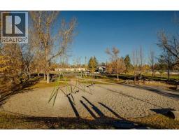 31 Hoover Place Sw, Calgary, AB T2V3G5 Photo 33
