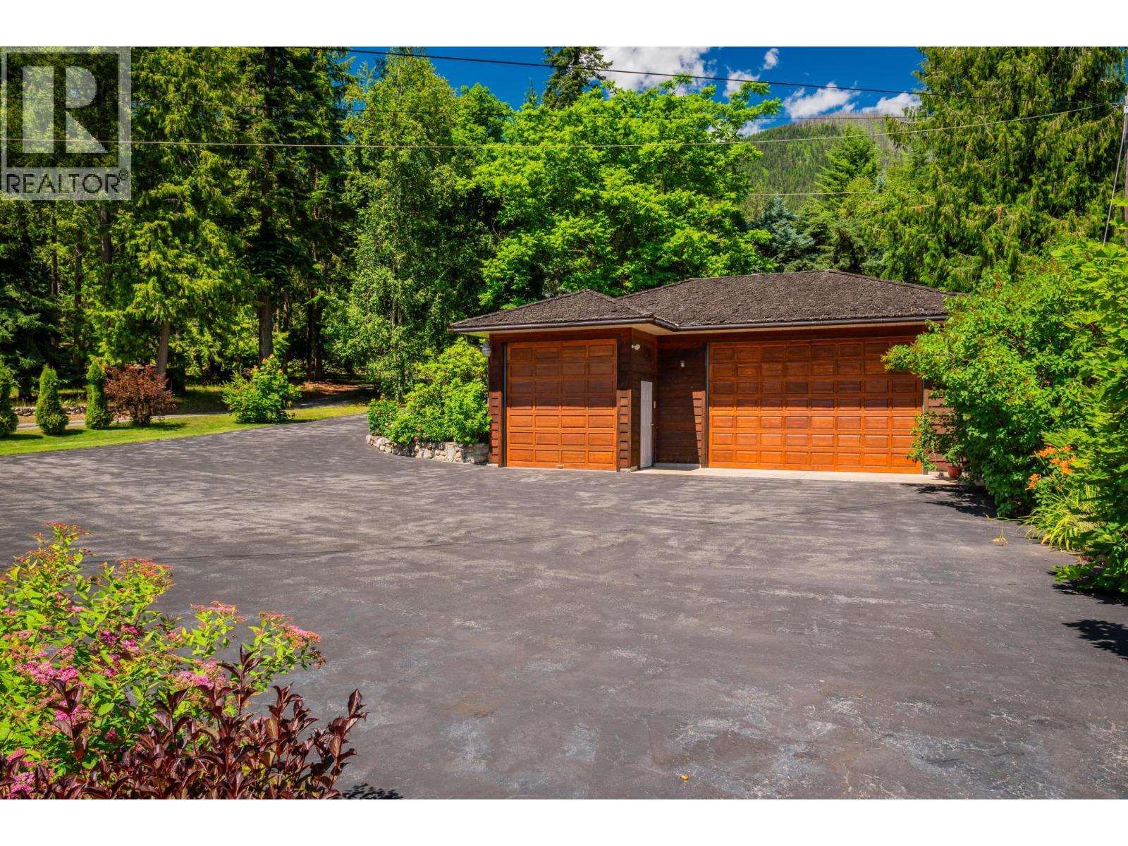 3918 MACGREGOR WEST Road, Nelson - Image 1