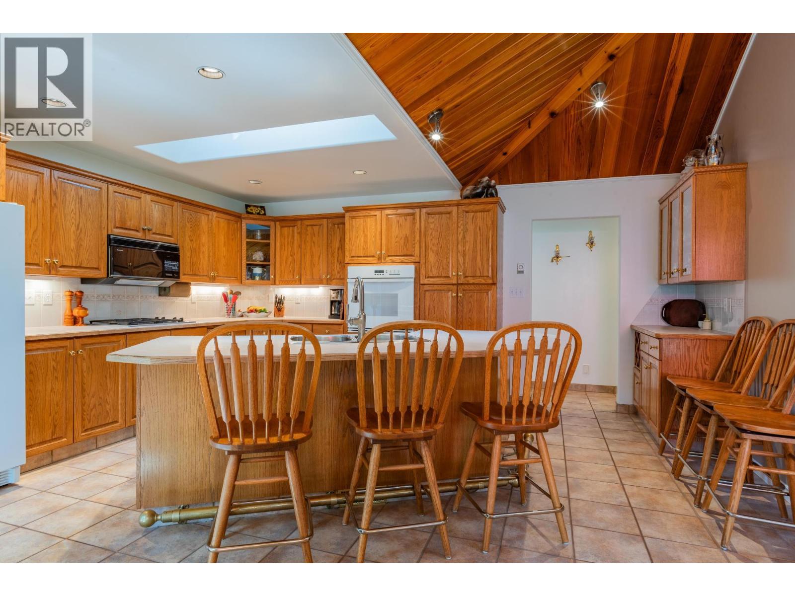 3918 MACGREGOR WEST Road, Nelson - Image 1