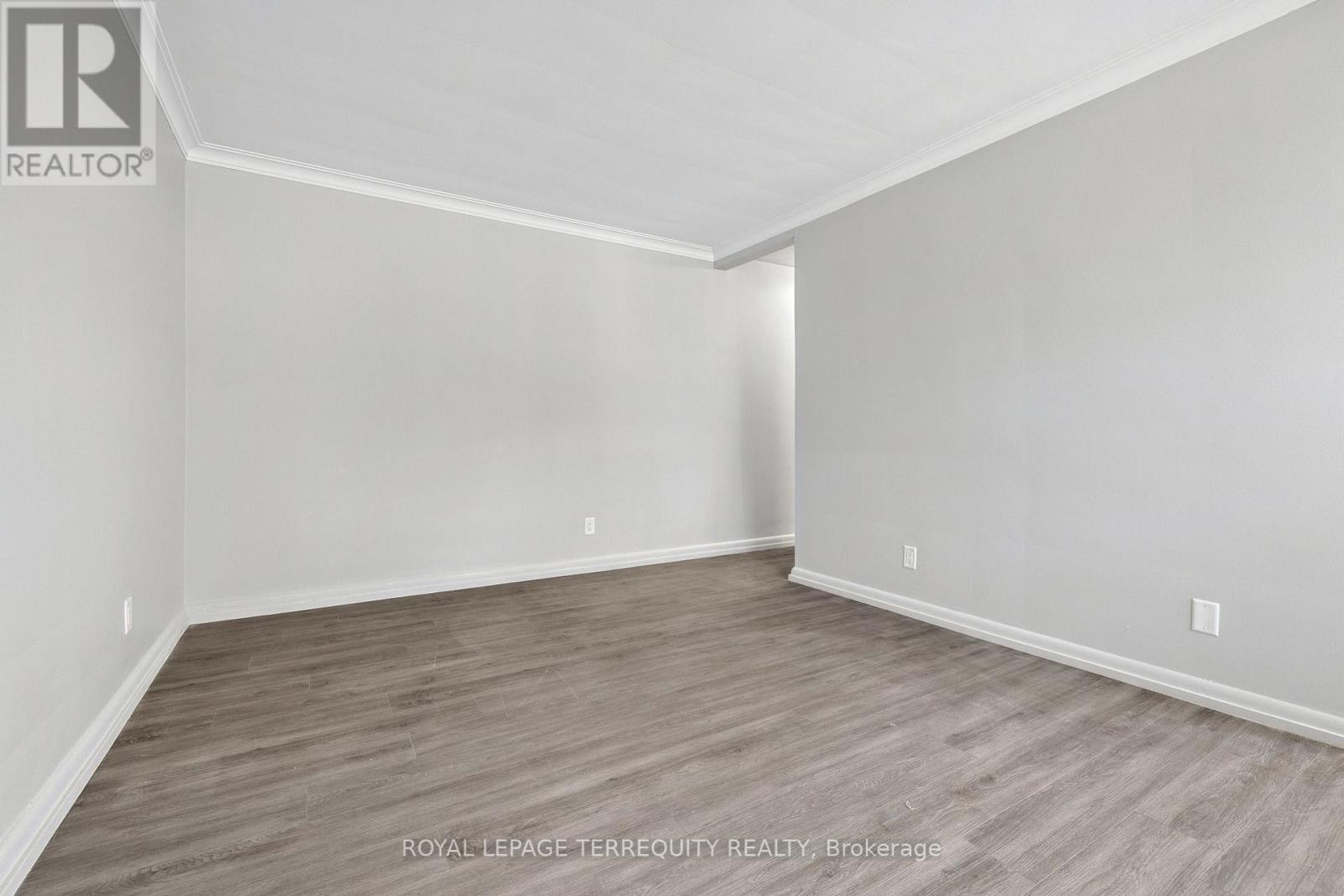 2550 Keele Unit 103 photo 5
