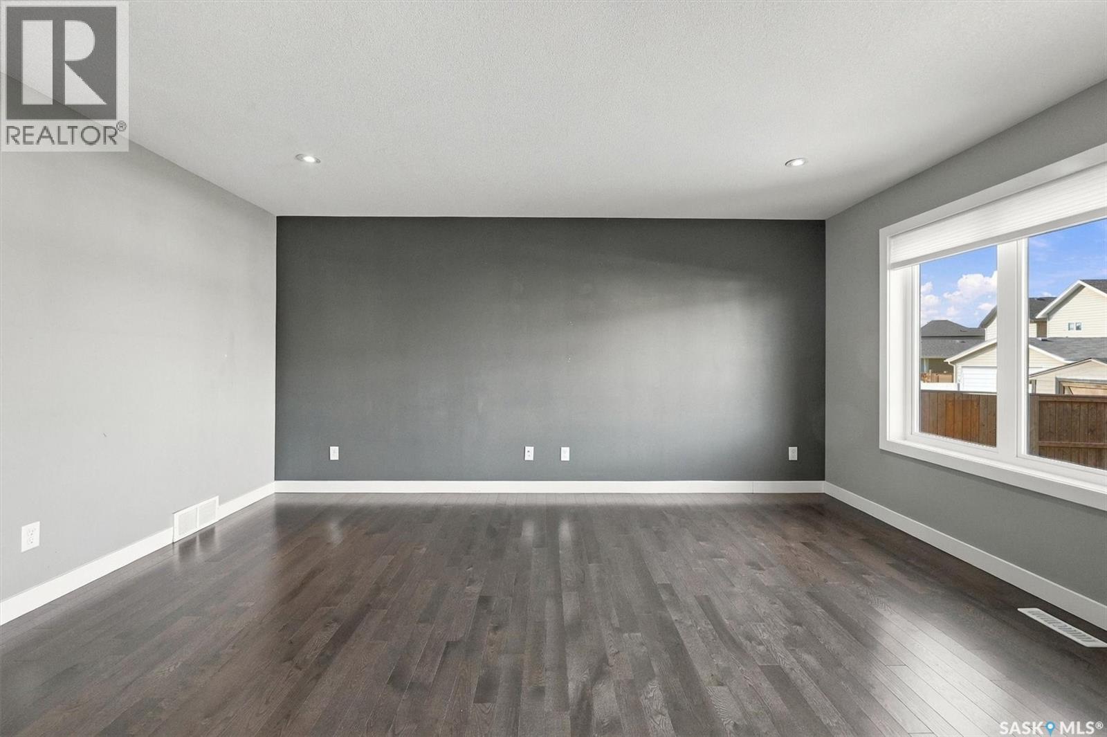 319 Langlois WAY, Saskatoon — photo 9