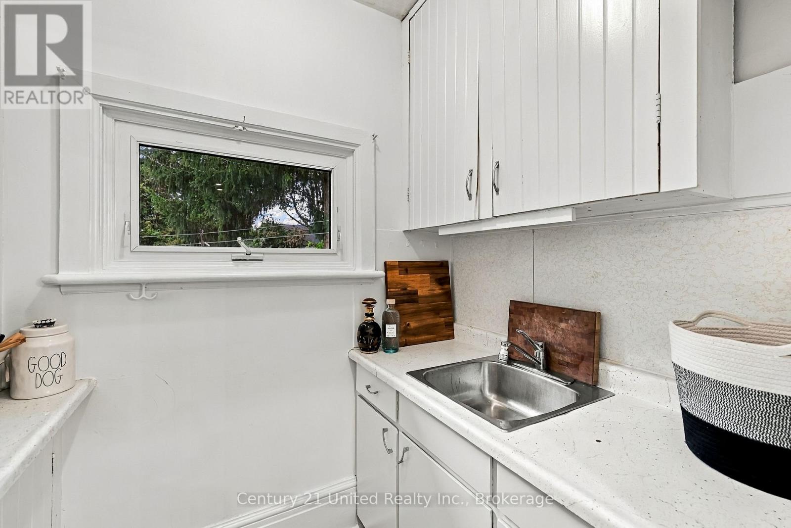 164 University Avenue West, Cobourg, ON photo 17