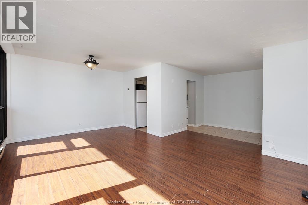 111 RIVERSIDE Unit# 711, Windsor — photo 6