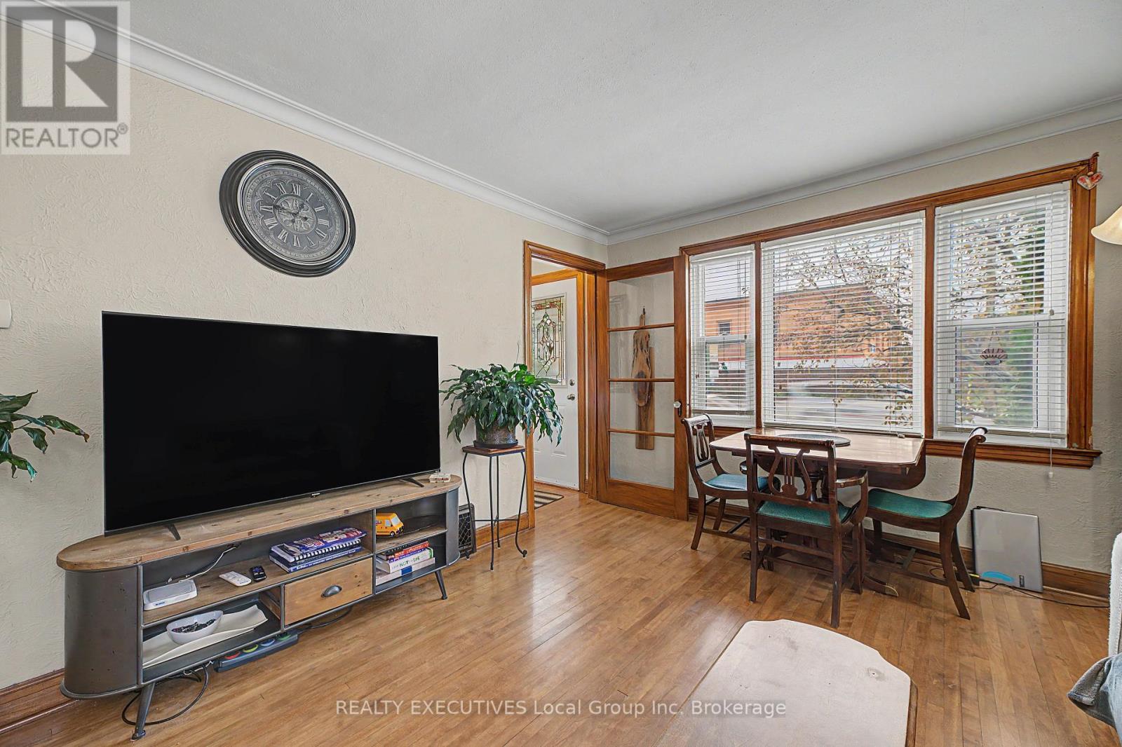 1778 CASSELLS STREET - 10