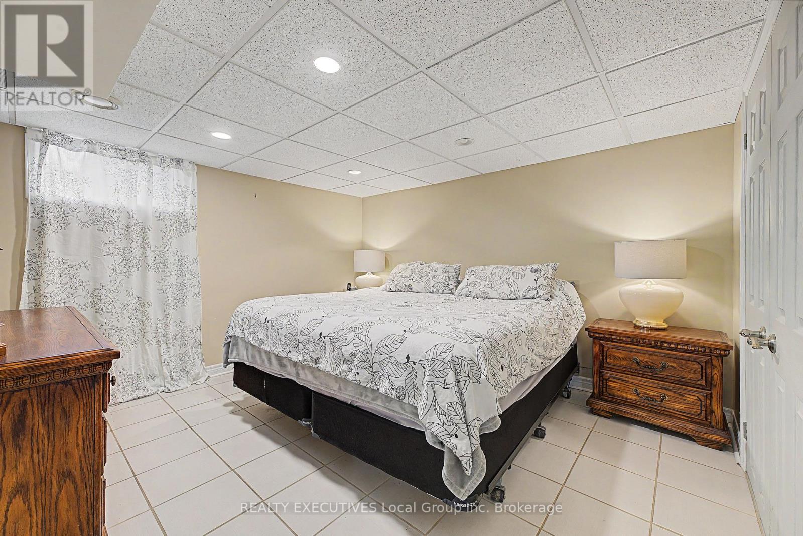 1778 CASSELLS STREET - 27