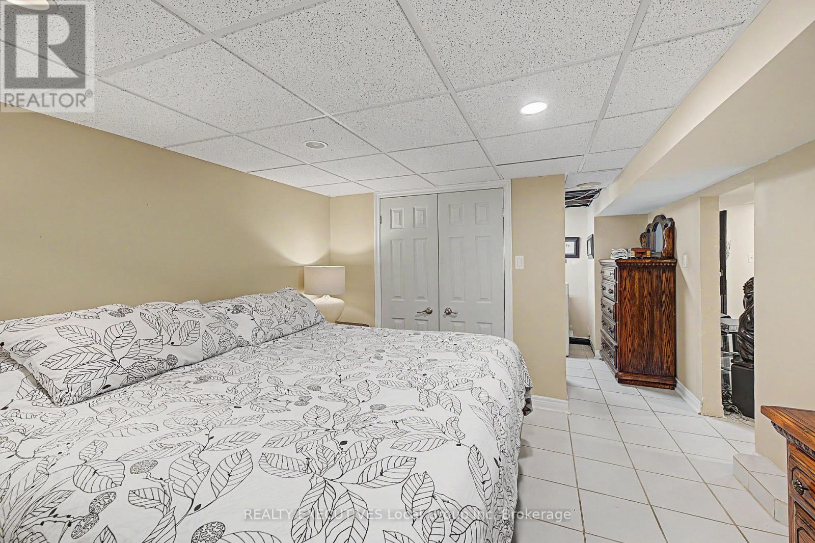 1778 CASSELLS STREET - 28