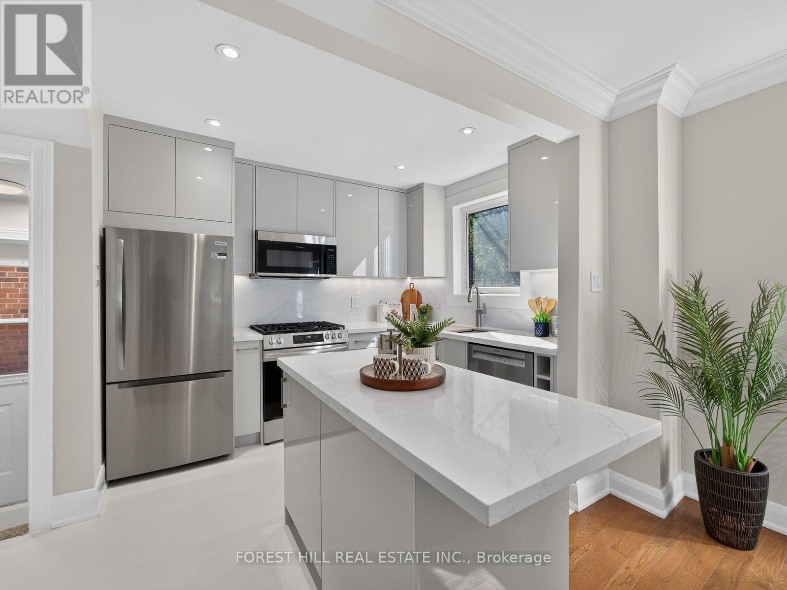 176 Hanna Road, Toronto, ON photo 13