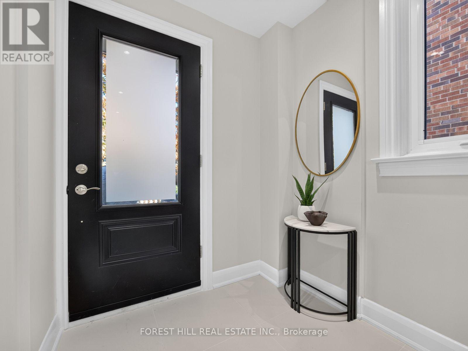 176 Hanna Road, Toronto, ON photo 3