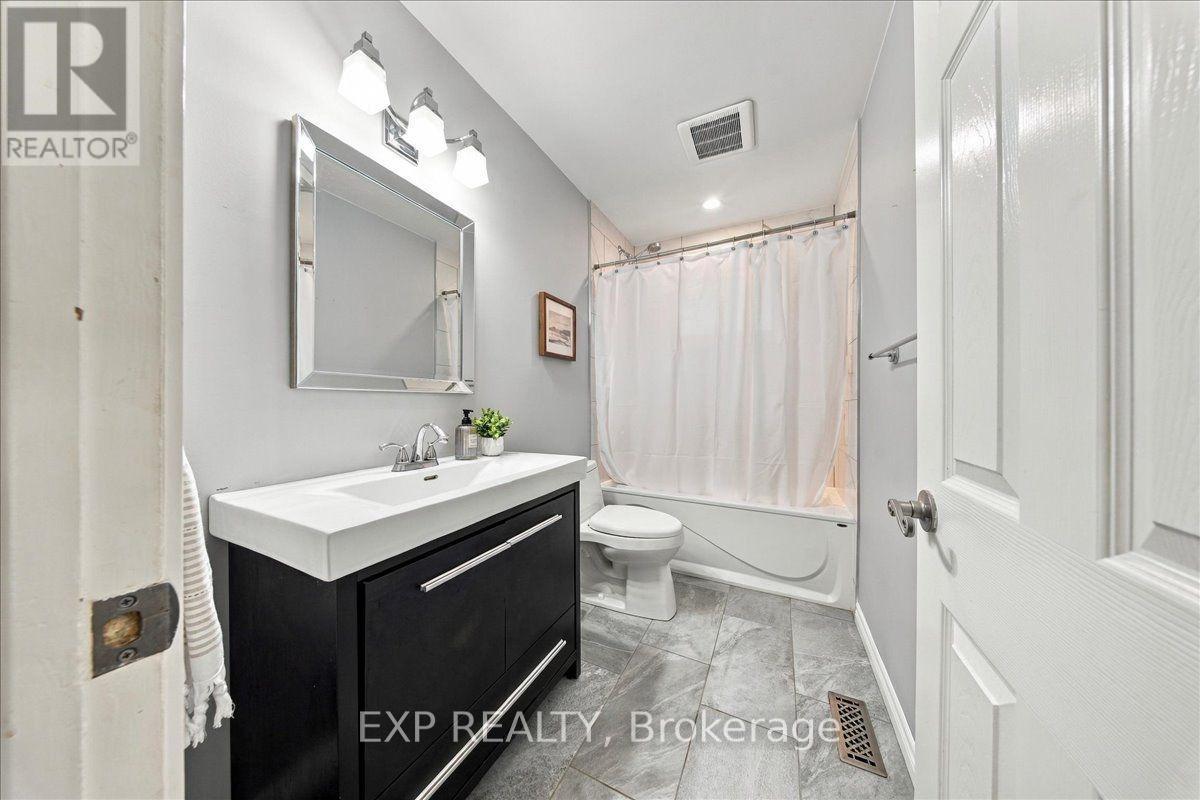 523 Brentwood Avenue, Oshawa, ON photo 14