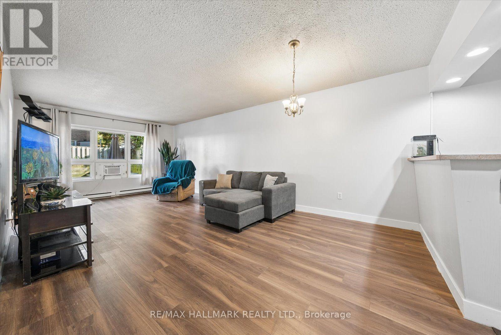 9- 91 Muir Drive, Toronto, ON photo 8