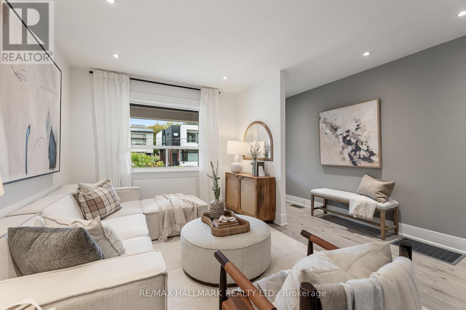 25 Northview Avenue, Toronto, ON photo 4
