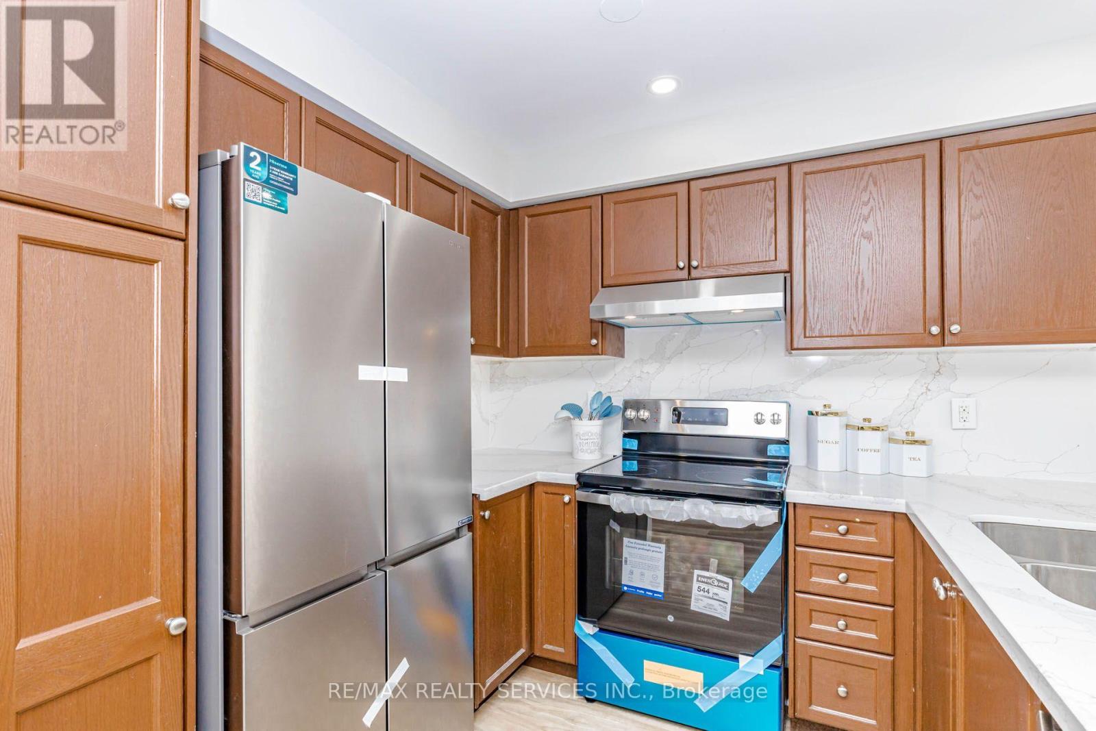 37 Skelton Crescent, Ajax, ON photo 13